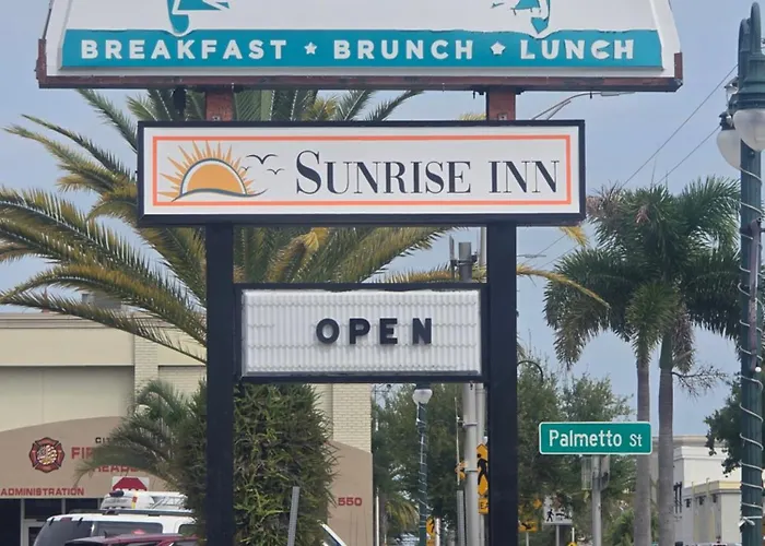 Sunrise Inn By Oyo Titusville Fl